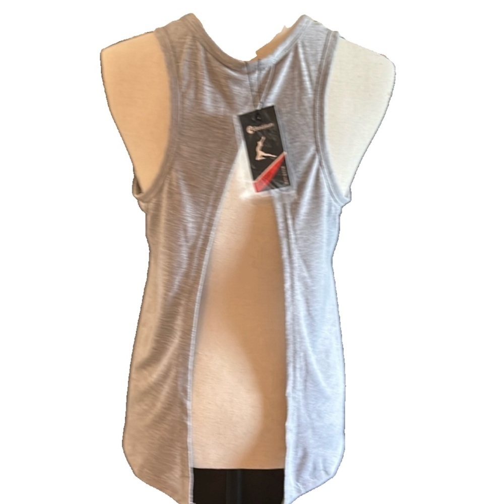 🔥NWT NCO Gray workout top size small sm